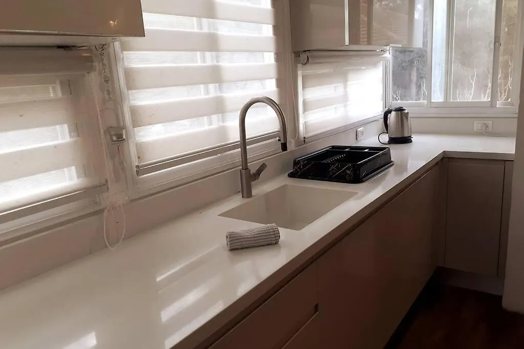Magical Apartment Close To The Baha'I Gardens Haifa Israel